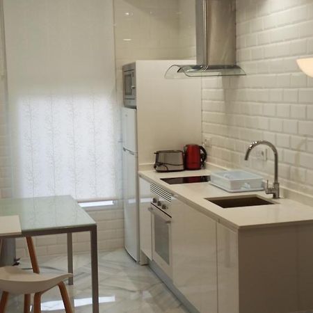 Apartamentos Marina Beach Валенсия Екстериор снимка