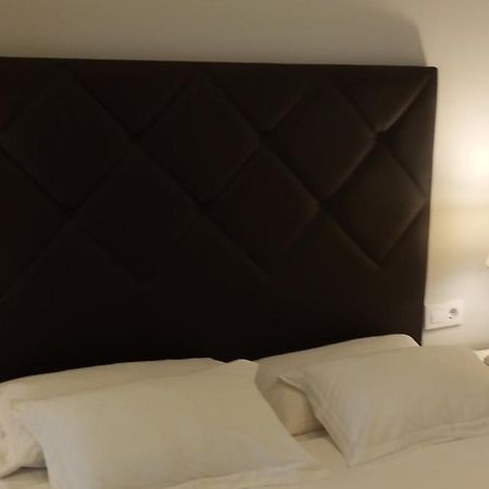 Apartamentos Marina Beach Валенсия Екстериор снимка